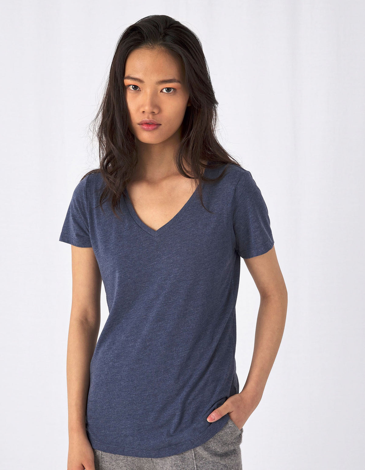 T-Shirt Women´s V-Neck Triblend besticken & bedrucken | Pulsar Workwear