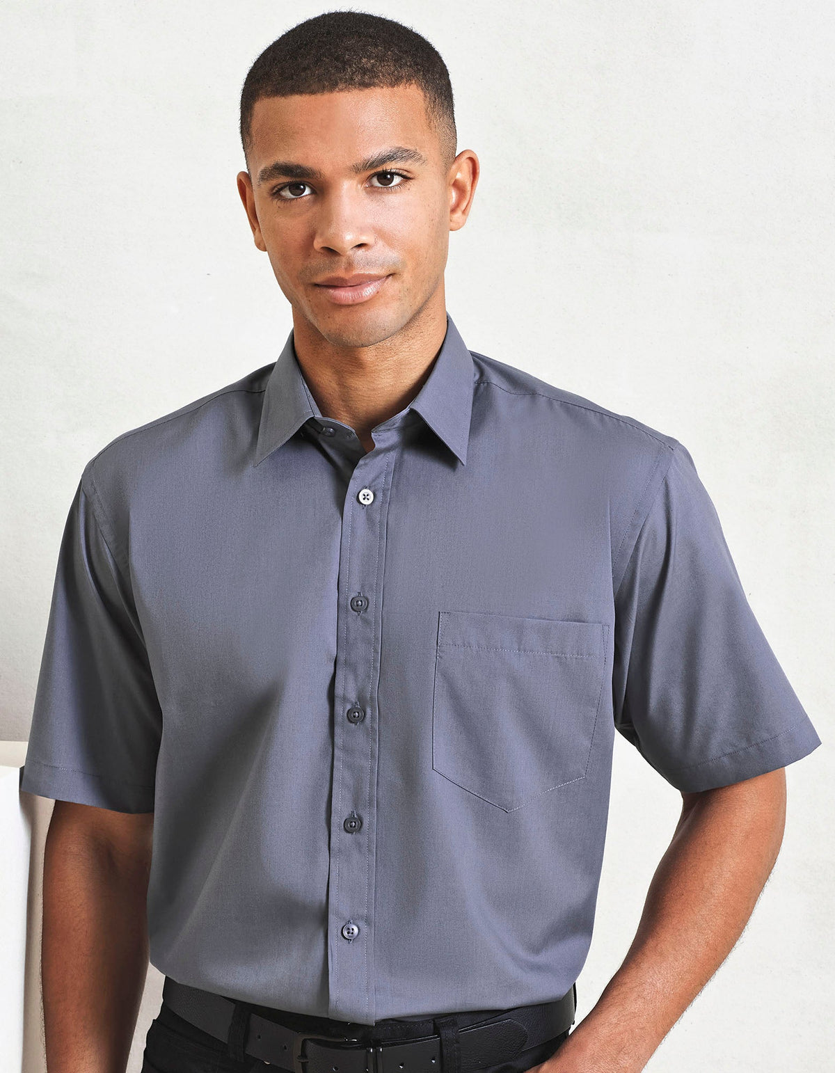 Hemd Men´s Poplin Short Sleeve besticken & bedrucken | Pulsar Workwear