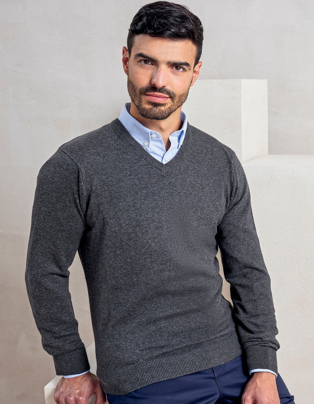 Pullover Men´s V-Neck Knitted besticken & bedrucken | Pulsar Workwear