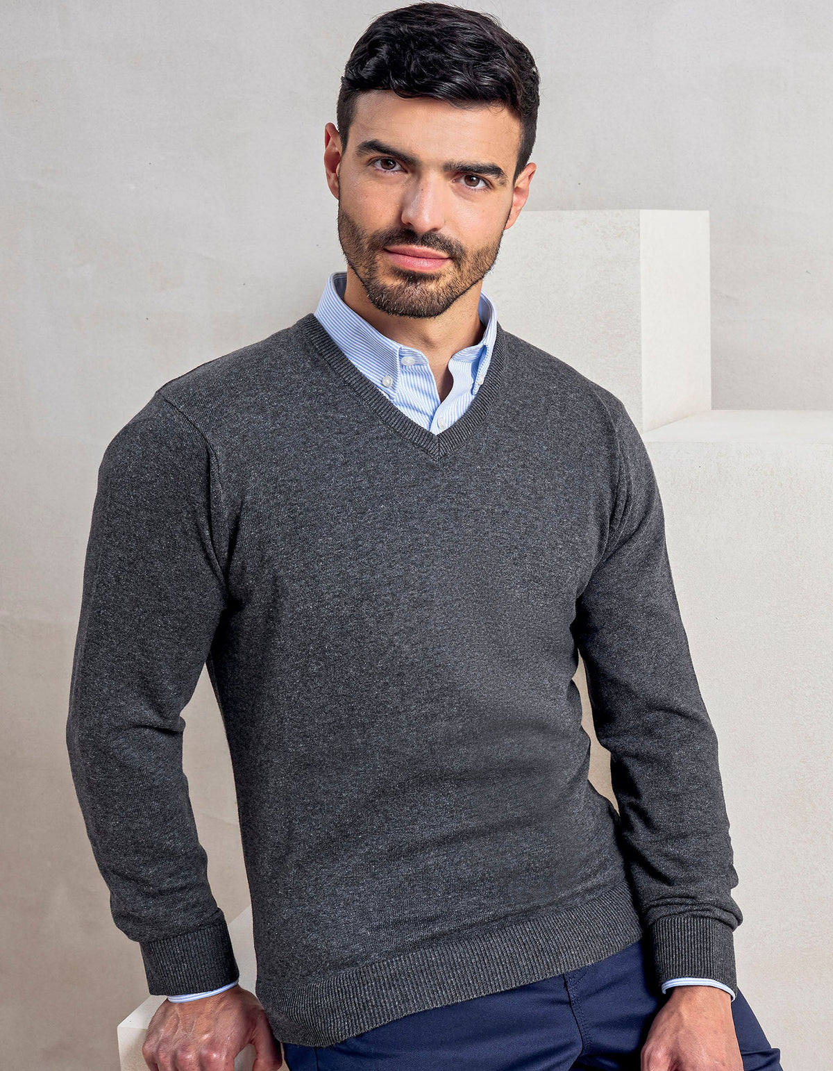 Pullover Men´s V-Neck Knitted besticken & bedrucken | Pulsar Workwear